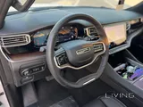 Jeep Grand Wagoneer Series II 2023